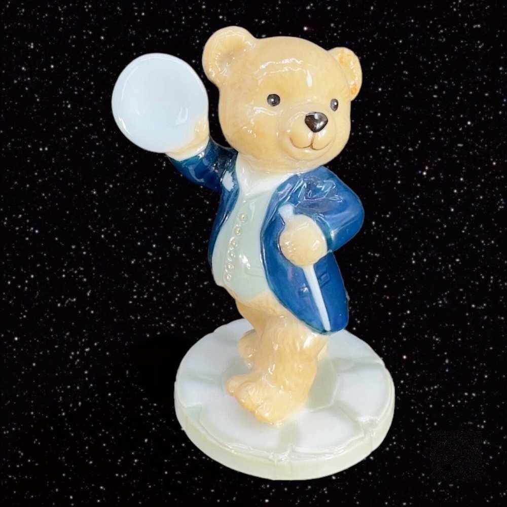 Bing and Grondahl B&G 1998 Porcelain Ceramic Figurine Teddy Victor Denmark VTG